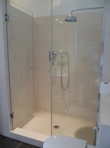 vratza limestone shower tray london